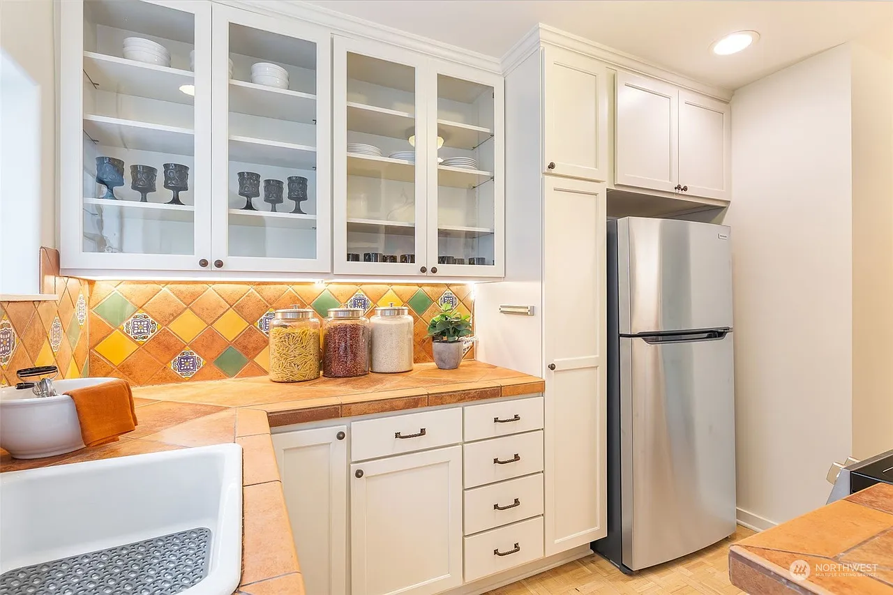 1 bed, 935 sqft, $1,400 — Photo 1