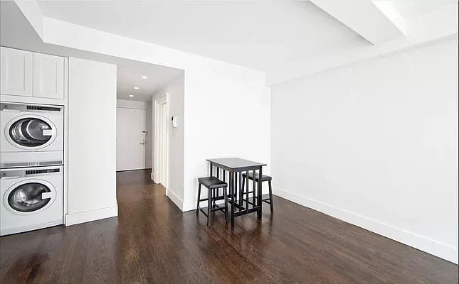 Rented by REAL New York | media 4