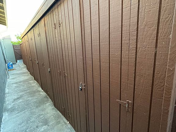 water tight storage unit, sheet rock walls, clean and mold free