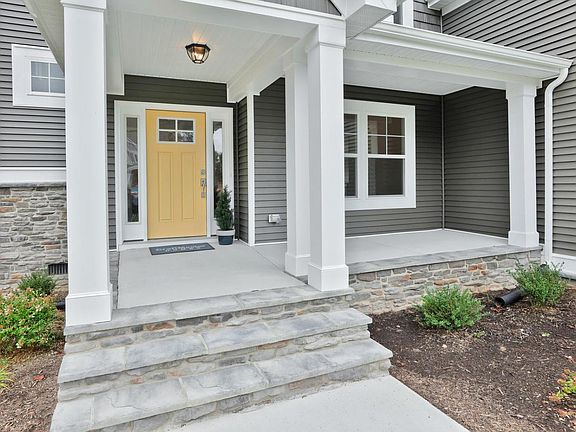 Country Porch - Maddison III