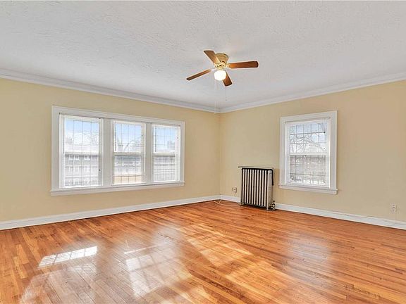 3rd image of 12206 Clifton Blvd APT 42