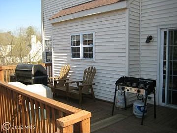 4th image of 26 Arbor Ln