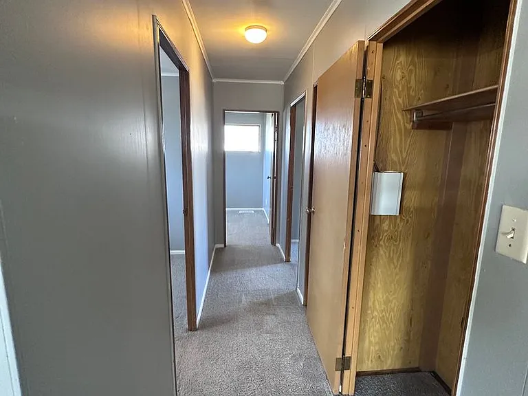 2450 3rd Ave — Photo 3