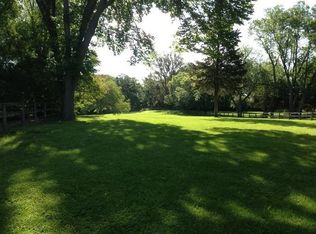 2S477 Madison Ave, Warrenville, IL 60555