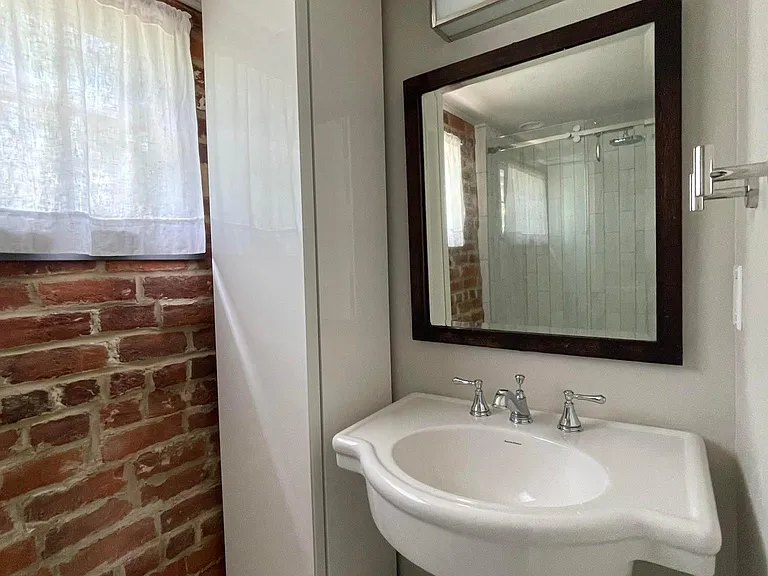 734 Locust Ave #B — Photo 8