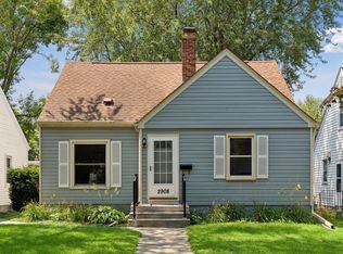 2908 Hampshire Ave S, Saint Louis Park, MN 55426