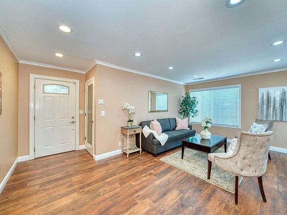3rd image of 3476 Grass Valley Ct