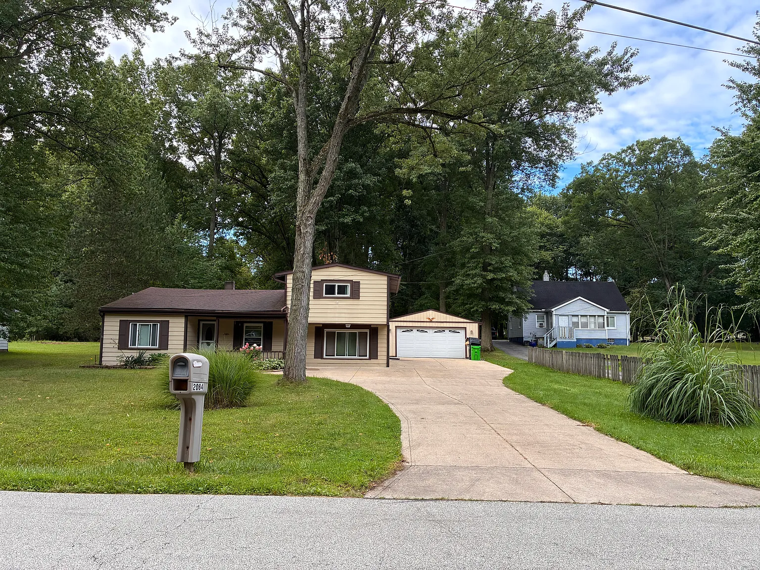 Maplewood Rd, Stow — Photo 2