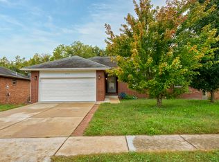 3910 W Parkridge Cir, Springfield, MO 65802