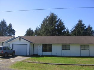 321 Ensign Ave NW, Ocean Shores, WA 98569