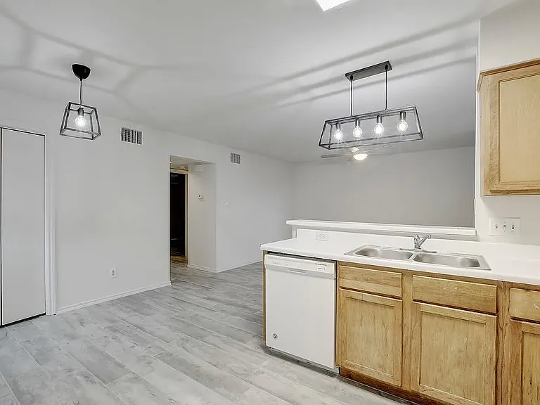 809 Bracewood Cir #A — Photo 8