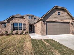 1905 Hillcrest Rd, Claremore, OK 74019