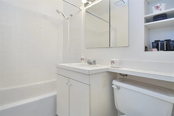 Sold by Citi Habitats | media 4