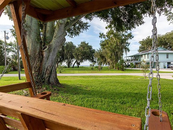 5th image of 3017 Country Lake Drive
