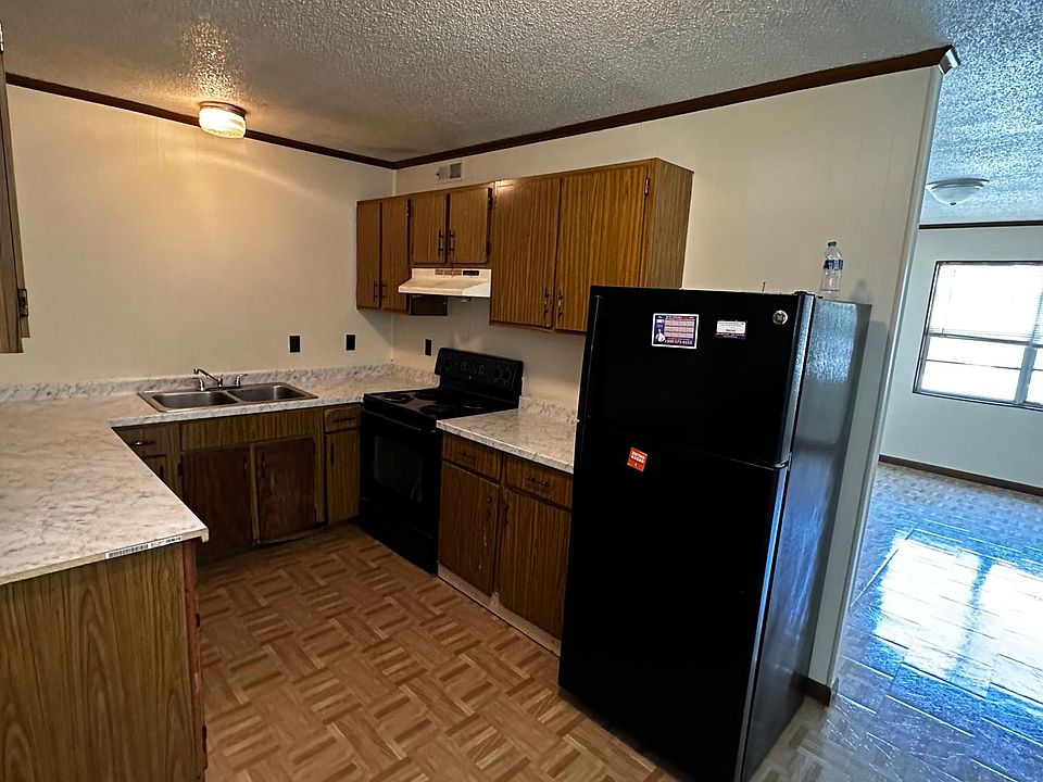 1st image of 105 Malibu Dr #105
