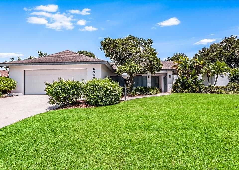 1st image of 5406 Country Lakes Ln
