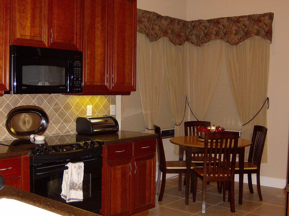 2nd image of 11 River Point Way #19