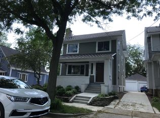 719 Gladstone Dr SE, Grand Rapids, MI 49506