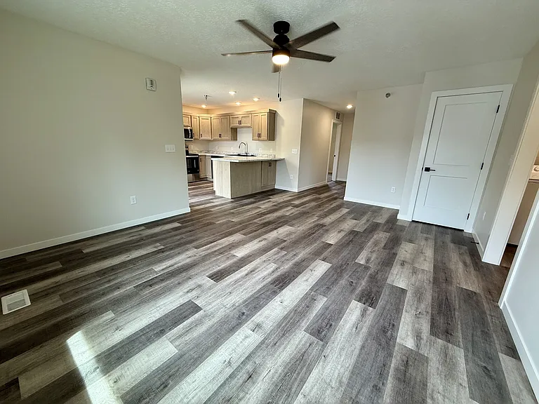 516 Cottage Ave — Photo 6