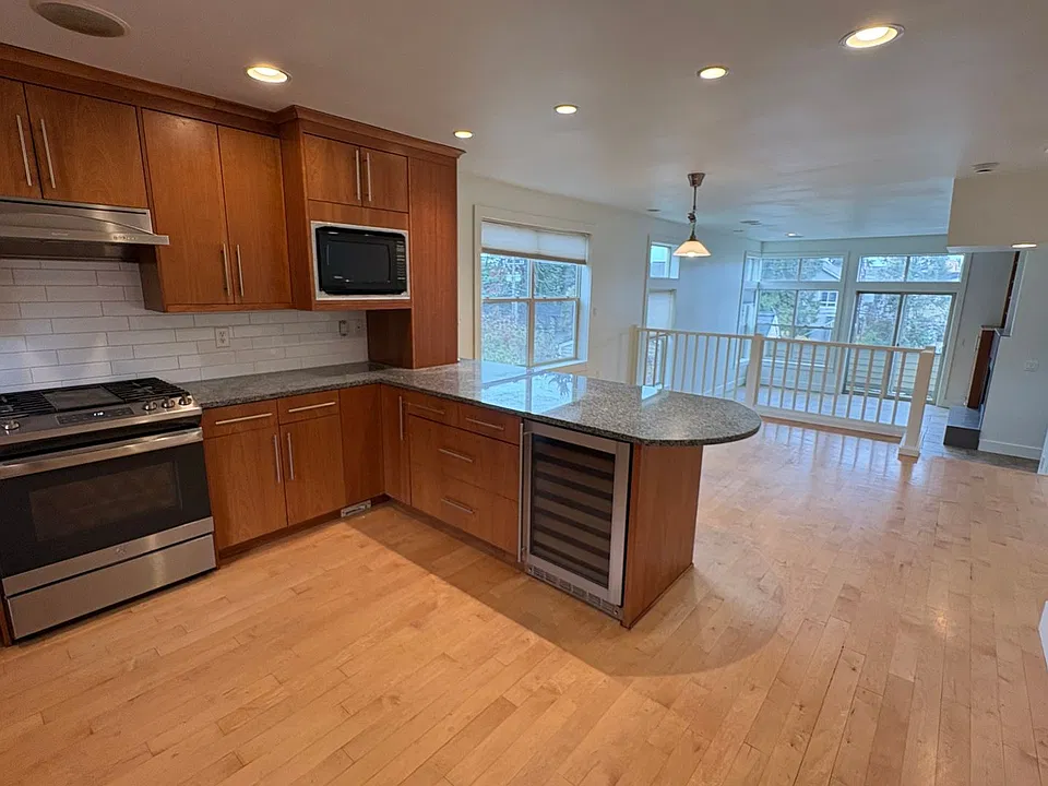 15 W Dravus Street