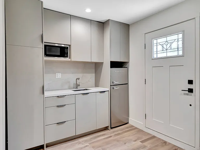 6747 Colgate Ave — Photo 42