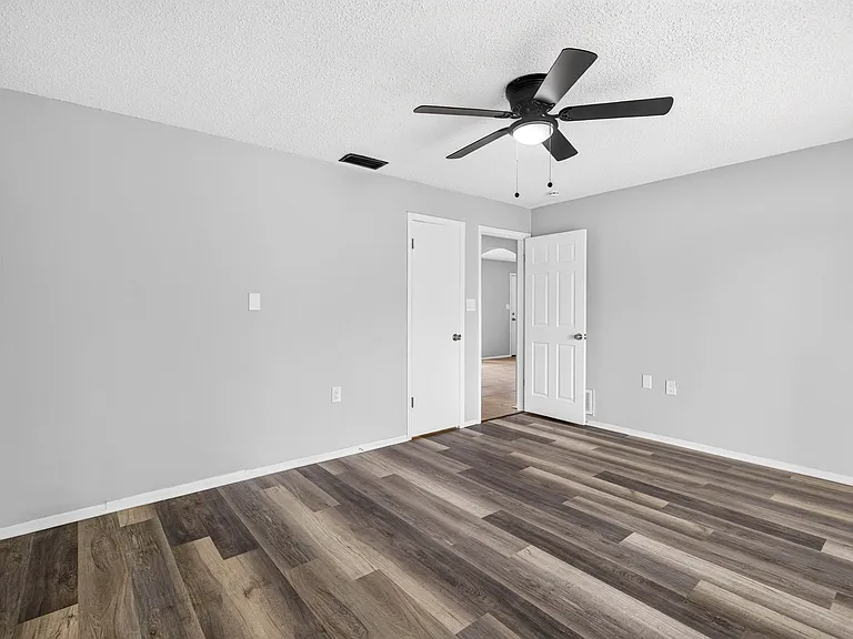 8053 Colrain Dr — Photo 10