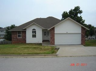 304 W Rainey St, Ozark, MO 65721