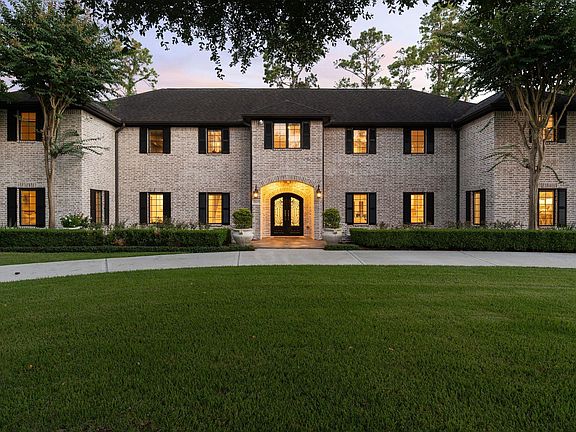 4th image of 11407 Holidan Way