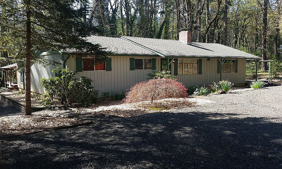 1st image of 1024 NW Alder Creek Dr