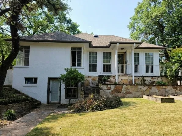 1425 Bluebonnet Dr, Fort Worth, TX 76111