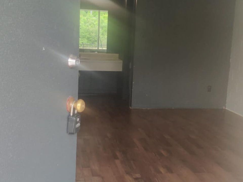 1st image of 1746 S Highway 25 W #212