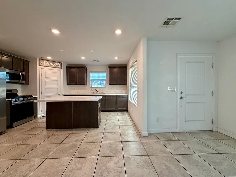 687 Pickled Pepper Pl — Photo 9