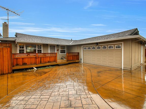 2nd image of 4818 Cloud Dr
