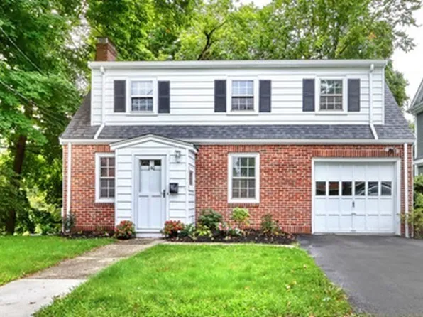140 Derby St, Newton, MA 02465