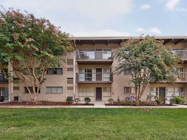 4943 Americana Dr APT 203, Annandale, VA 22003