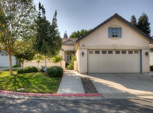 2264 Dawson Cove Ln, Clovis, CA 93611