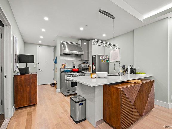 3rd image of 226 50th Avenue #3D