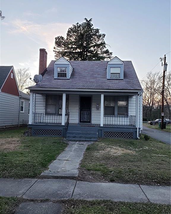 1st image of 2834 Wellington St