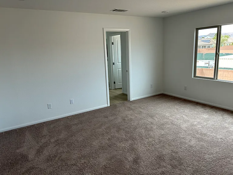 10379 S Bronco St — Photo 11