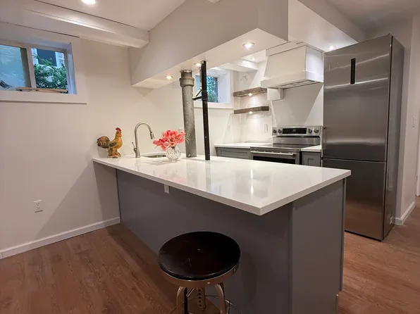 (undisclosed Address), Oakland Gardens, NY 11364