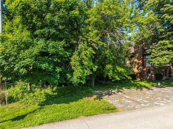 2010 Settlers Trl, Vandalia, OH 45377