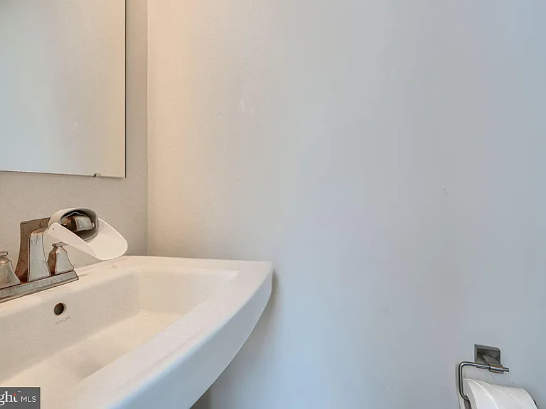 1510 Decatur St — Photo 11