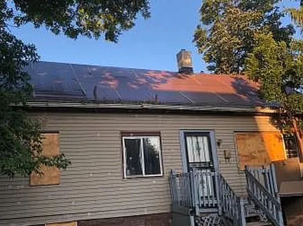 1950 N 21st St, Milwaukee, WI 53205