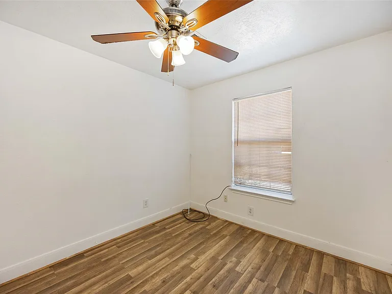 5315 Cherie Crest Ct — Photo 8