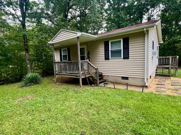 223 Roach Moore Ln, Chatham, VA 24531