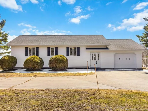 3120 Mountain Rd, Moncton, NB E1G 2W8