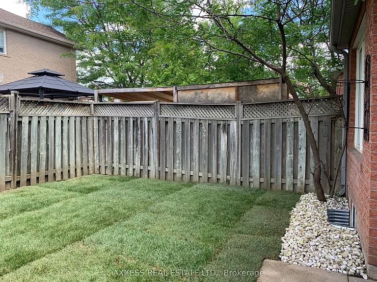 18 Weatherell Dr — Photo 12