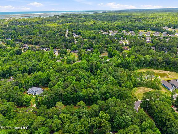 4th image of 200-202 W Creekview Drive