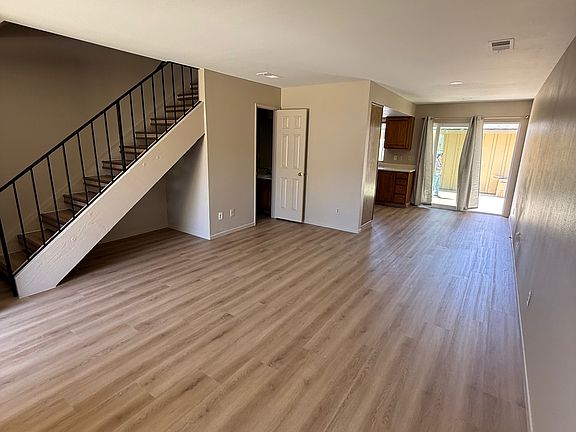 3rd image of 5217 Saviers Rd