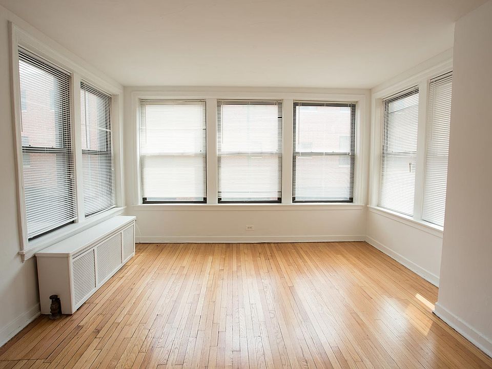 Dining/Living room